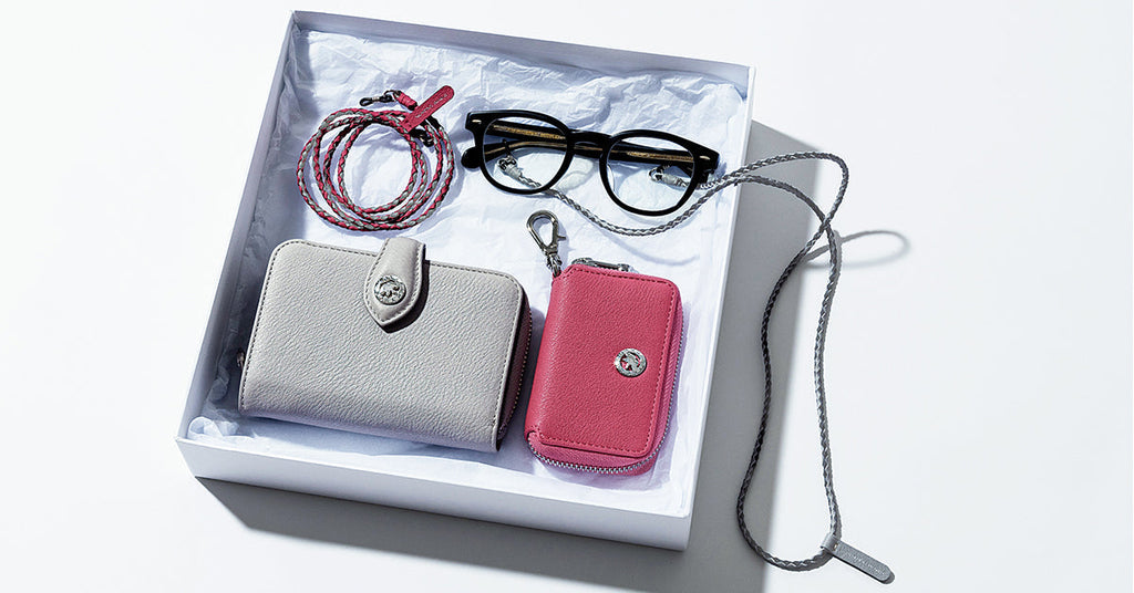 日常を豊かに彩る革小物「ヴィオラ」