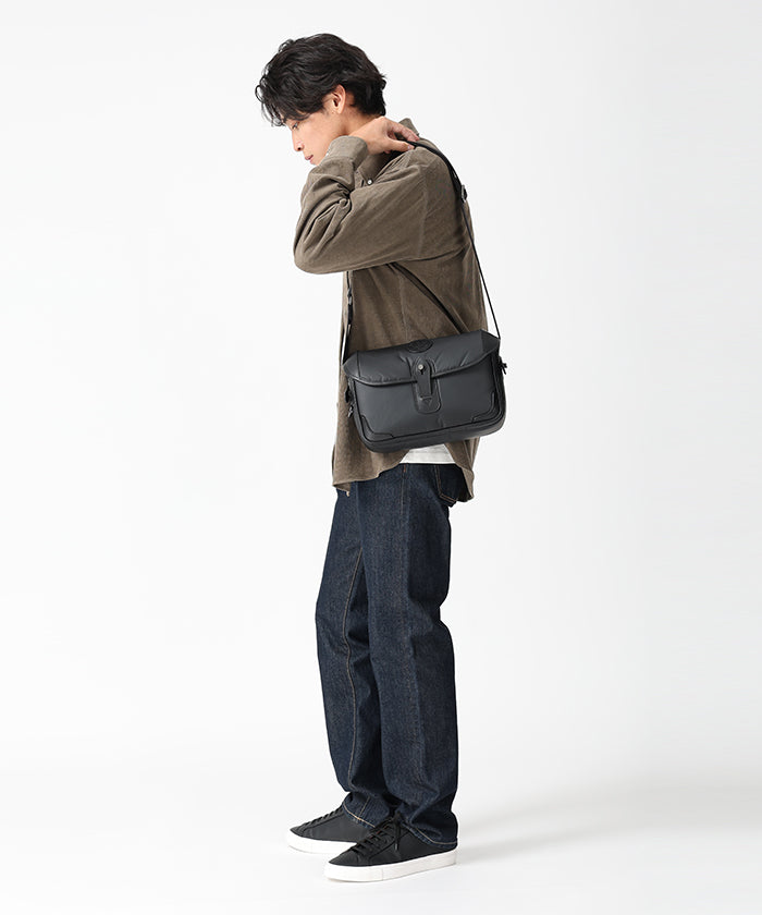 バチューオリジンネオ[フォトグラファーバッグM 4367BON]ブラック