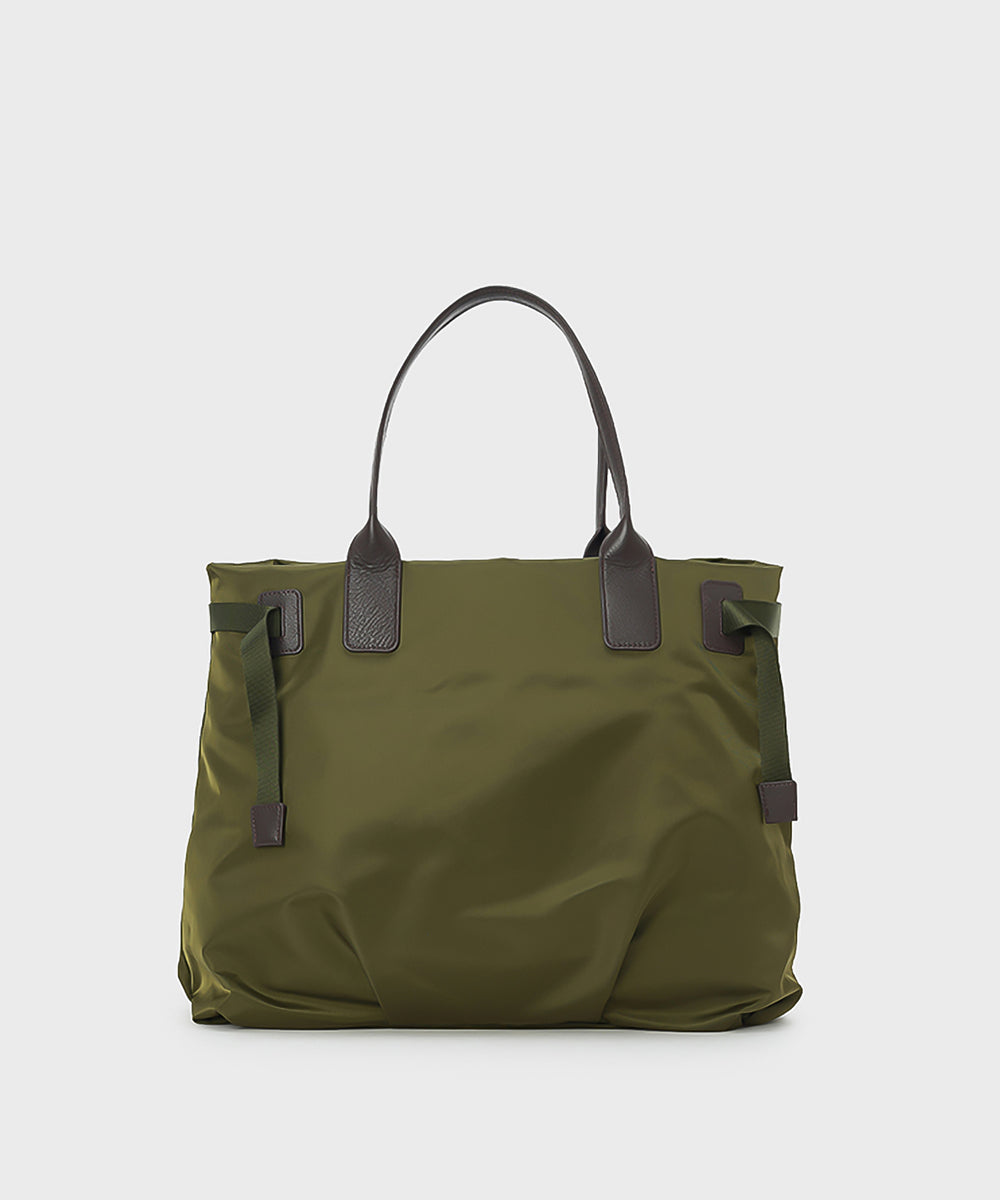 新品タグ付☆フェリージ☆パッカブル　トートバッグ　ナイロン×本革　オリーブ×茶 アットイーズサックフル[トートバッグM 7302SCF]オリーブ6109404446