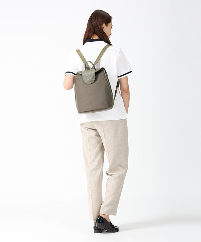 アットイーズトラディション[バックパック 7444TRD]カーキ6109411347