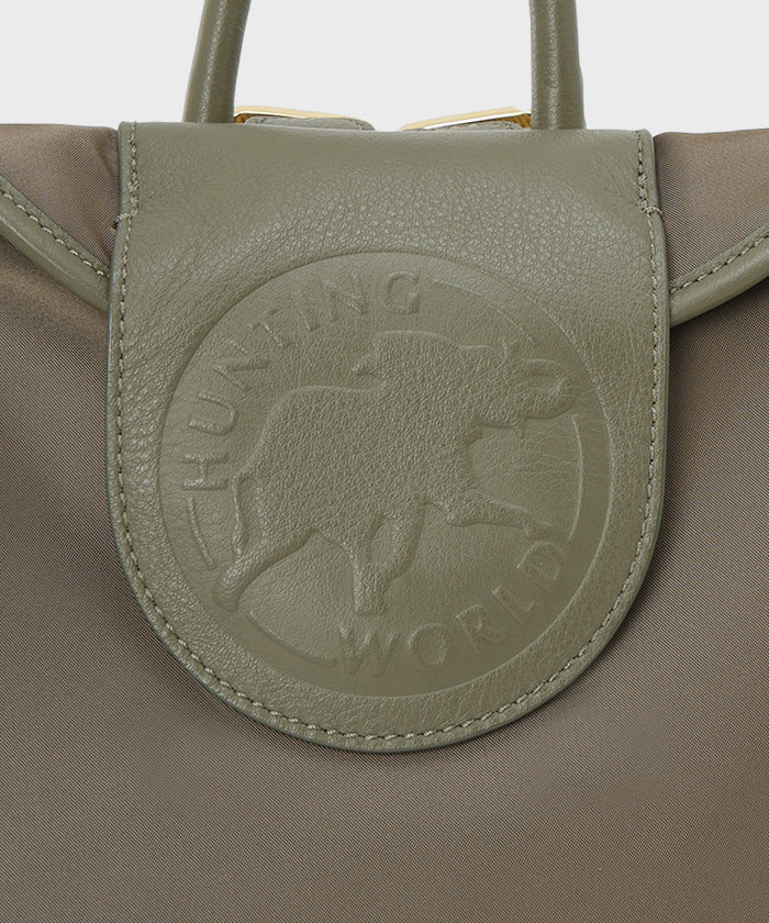 アットイーズトラディション[バックパック 7444TRD]カーキ6109411347