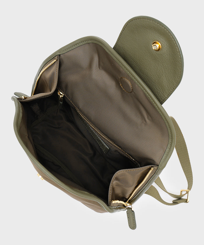 アットイーズトラディション[バックパック 7444TRD]カーキ6109411347