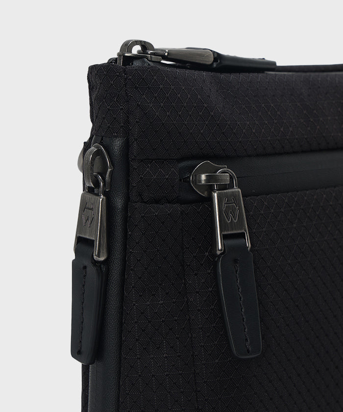 ユーティリティネオ[サコッシュ 6261UTL]ブラック6109175108 6