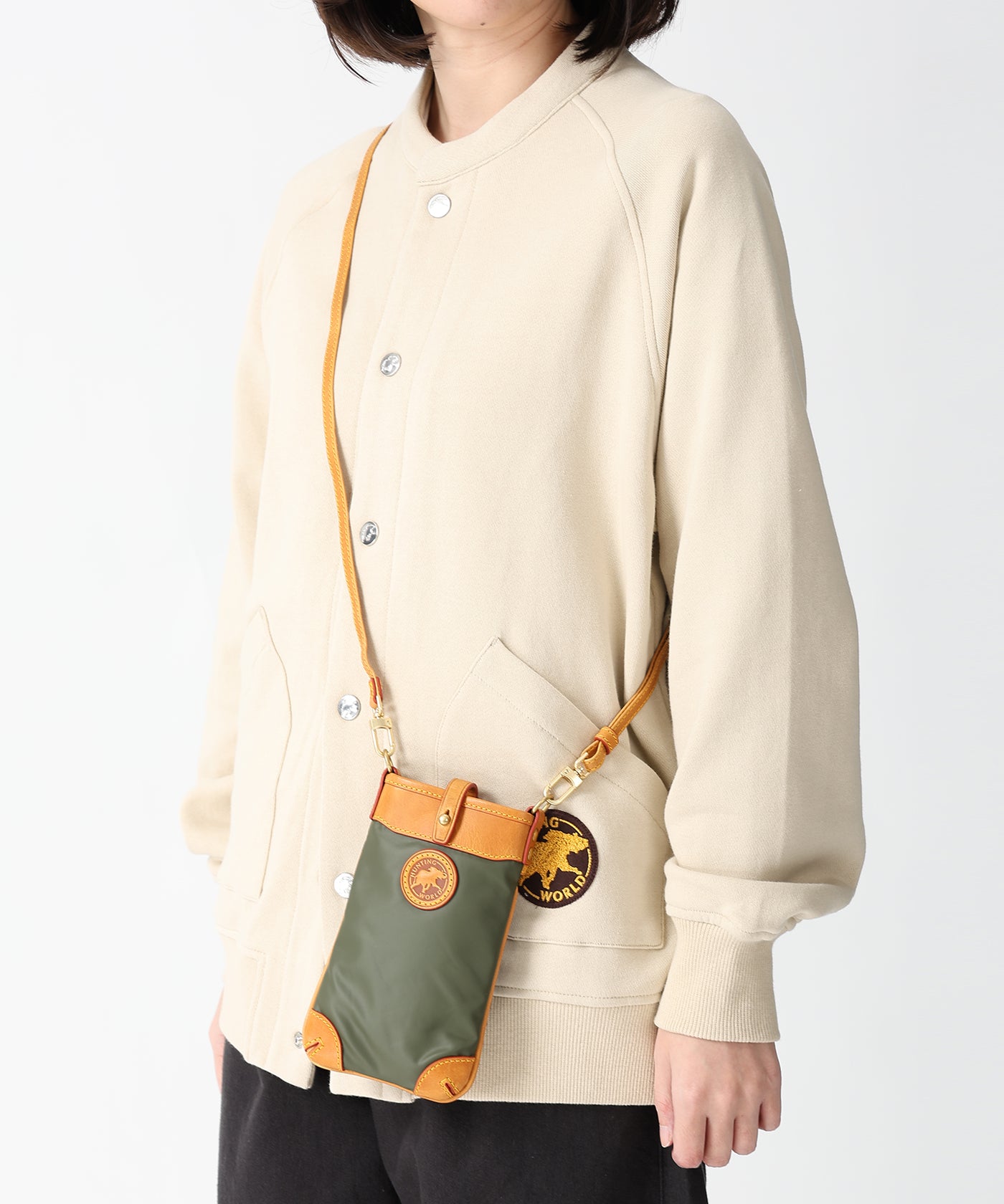 バチューフロンティア[フォンケース 2373BFR]グリーン6109091055 1