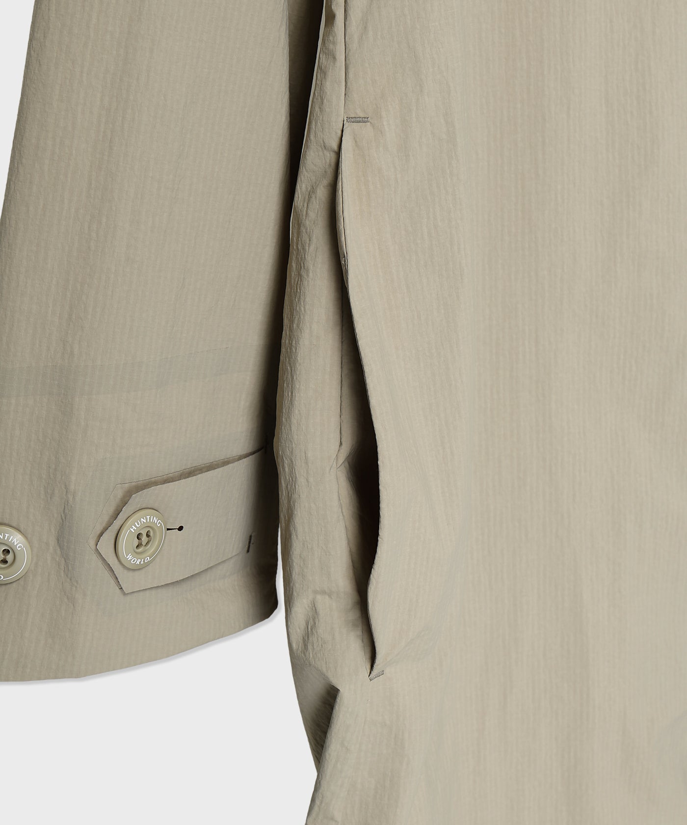 CRAFTED BY DESCENTE.LAB[リンクルリップストップ エアリーパッカブルコート SWB80M]ベージュ6235600232メンズ 6