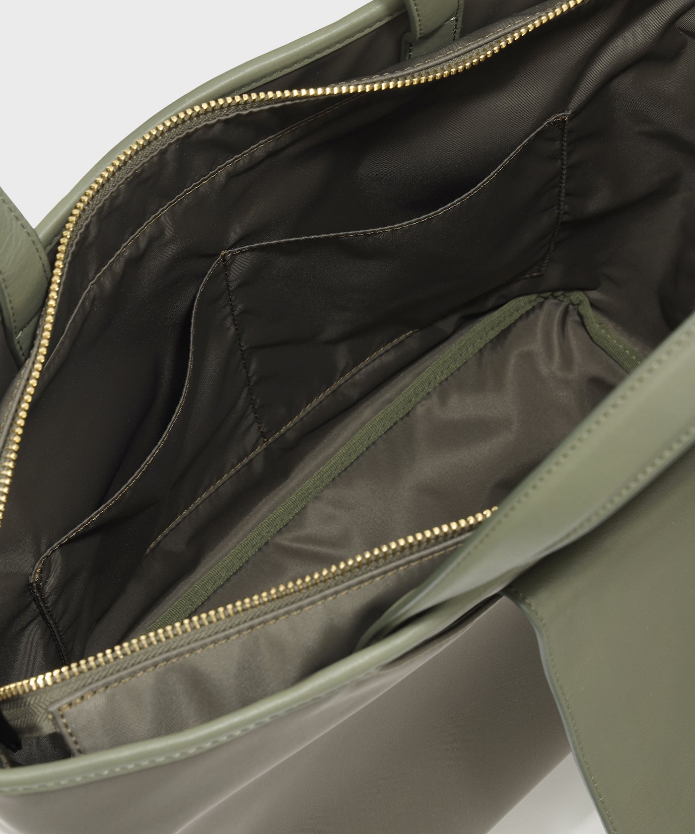 アットイーズトラディション[トートバッグM 7441TRD]カーキ6109411747 11