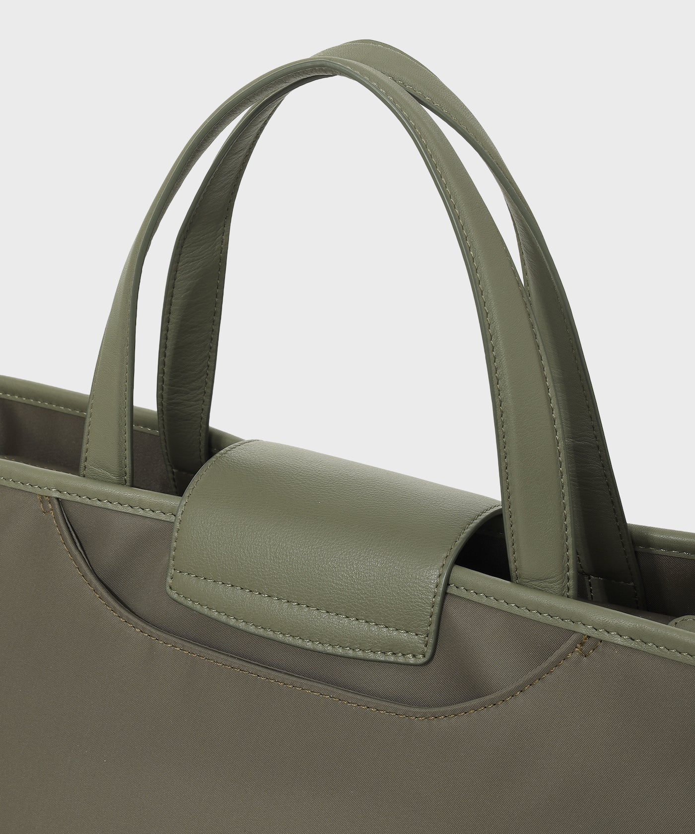 アットイーズトラディション[トートバッグM 7441TRD]カーキ6109411747 8