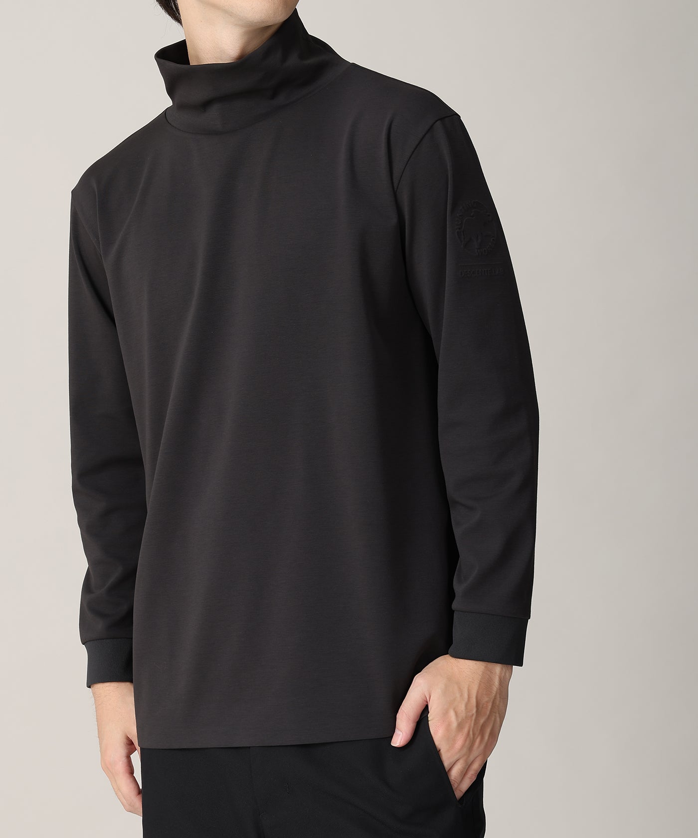 CRAFTED BY DESCENTE.LAB[ポンチタートルネックシャツ FLT02M]ブラック6236600908メンズ 1