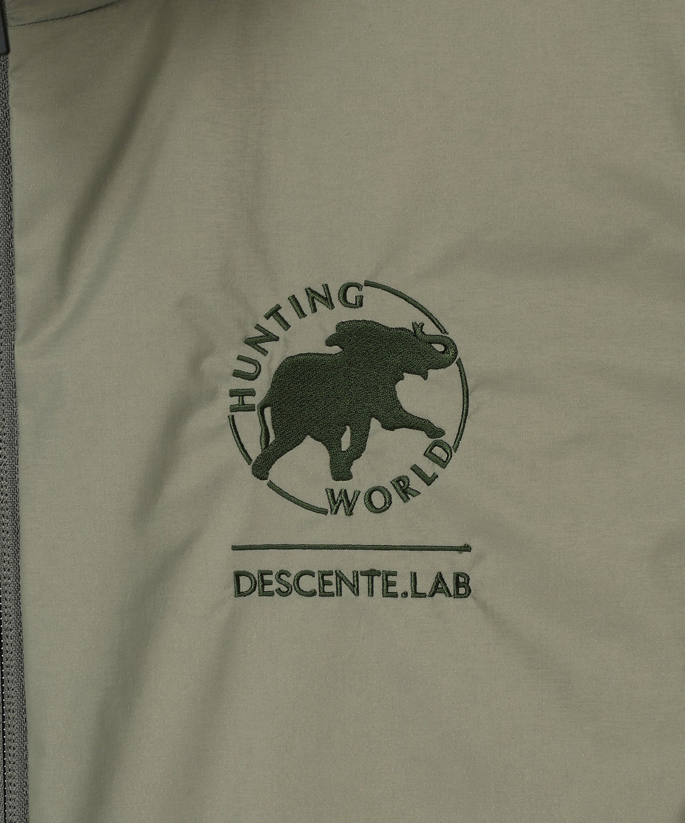 CRAFTED BY DESCENTE.LAB[クロスプリーツダウンベスト FVE01M]グリーン6236600455メンズ 4