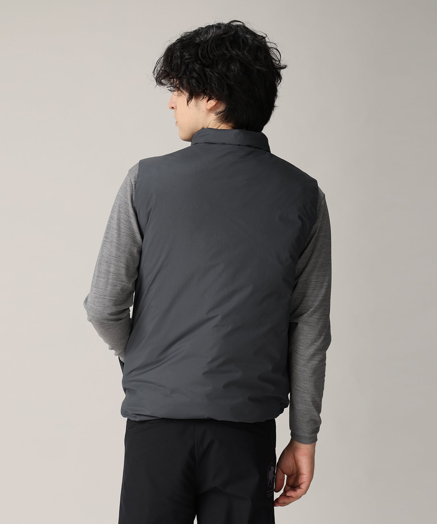 CRAFTED BY DESCENTE.LAB[クロスプリーツダウンベスト FVE01M]グレー6236600405メンズ 11