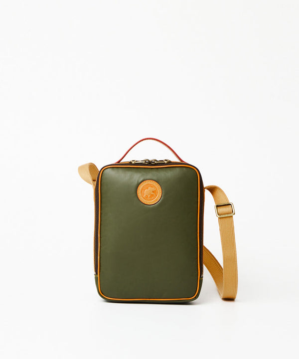 バチューサーパス[ショルダーバッグ4051BSS]グリーン6109016155