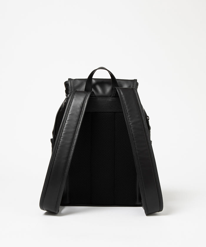 バチューデイトリップ[バックパックS 4624BDT]ブラック6109060408 HUNTING WORLD