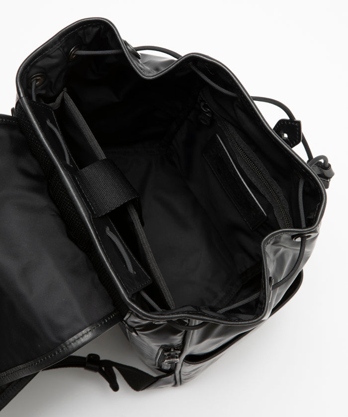 バチューデイトリップ[バックパックS 4624BDT]ブラック6109060408 HUNTING WORLD