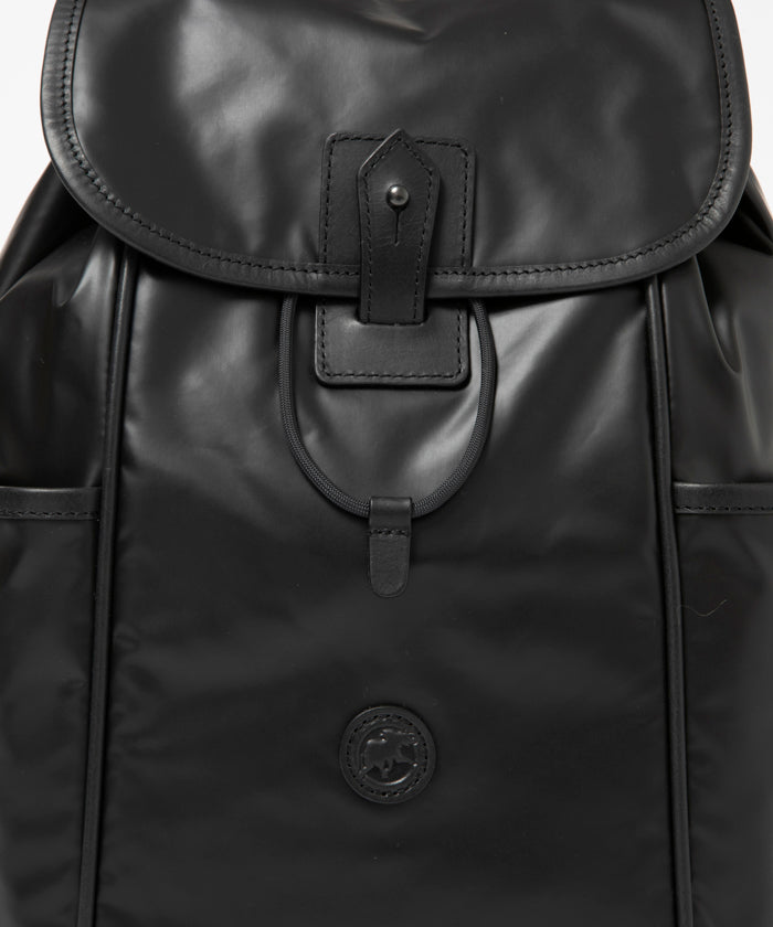 バチューデイトリップ[バックパックS 4624BDT]ブラック6109060408 HUNTING WORLD