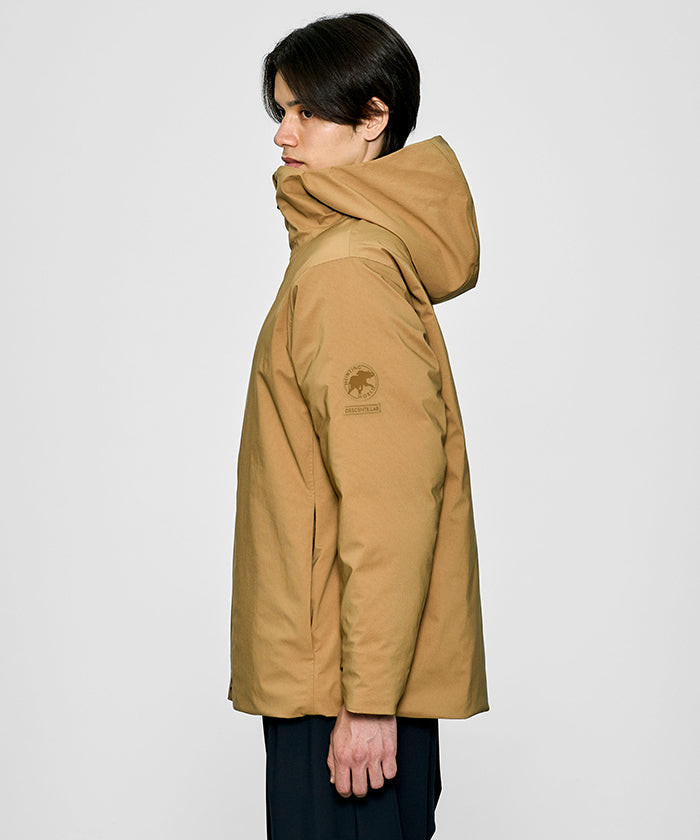 CRAFTED BY DESCENTE.LAB[オルタネイトリーウェーブ ダウンフードジャケット FDJ11M]キャメル6234600234メンズ HUNTING WORLD
