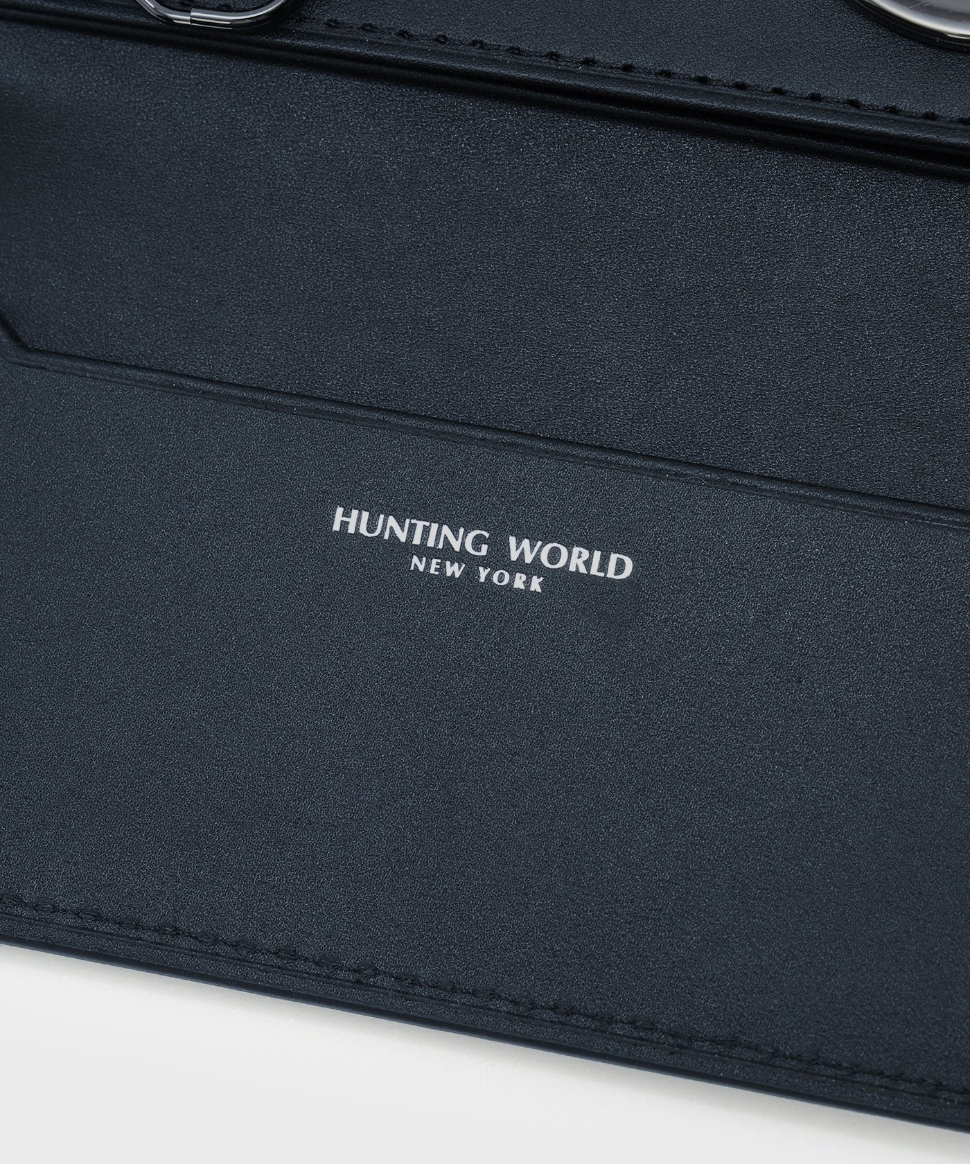 クリスタルグレイン[キーケース 372CGR]ネイビー6119203178 HUNTING WORLD