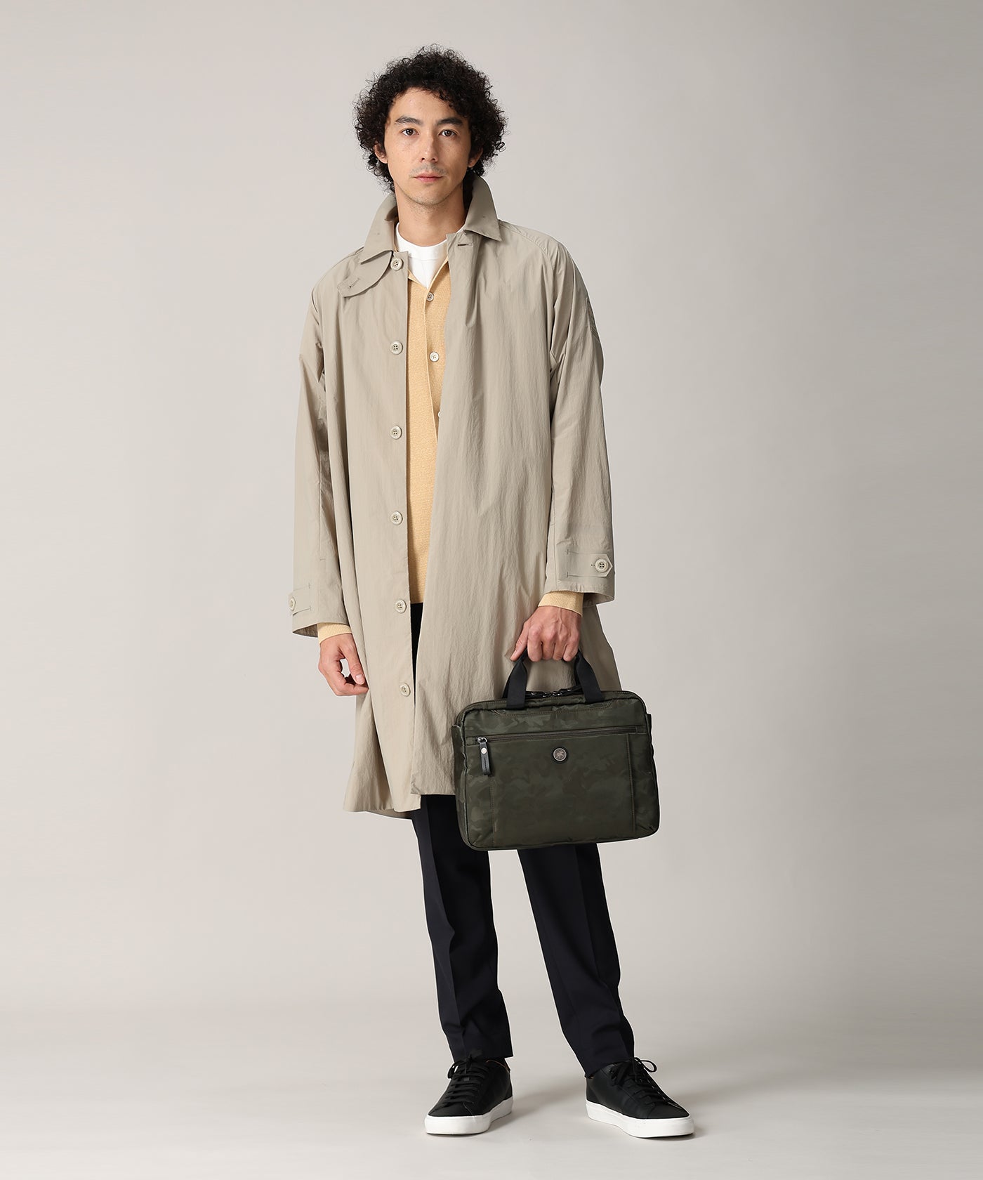 ユーティリティカモ[2WAYショルダー6098UTC]オリーブ6109172446 HUNTING WORLD